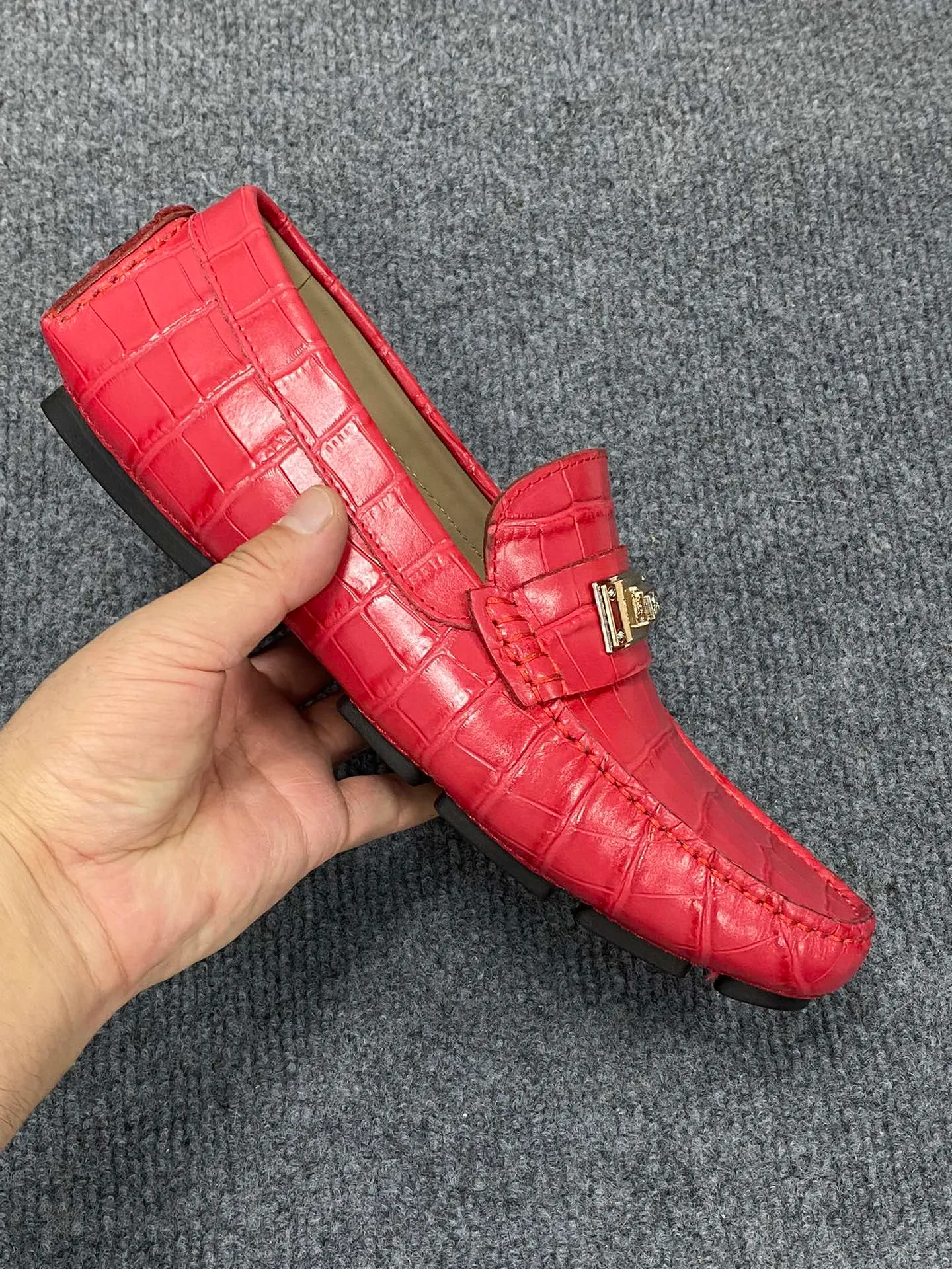 Men's Men's Shoes Men's Men's Shoes 💰700 new style "DG Duban Spring New Casual Driving Shoes" latest hot style, top brand luxury ~ purchasing agency, top quality ~.  The upper is made of imported original cowhide with fine workmanship. The original stylish and stylish soft rubber wear-resistant and non-slip outsole is light and comfortable on the feet. The real thing looks better in real life, 38-45
